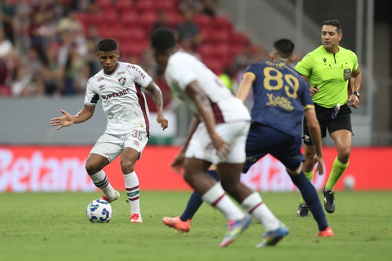 Clássico dos Gigantes: Fluminense x Vasco! Onde assistir e análise do jogo de hoje