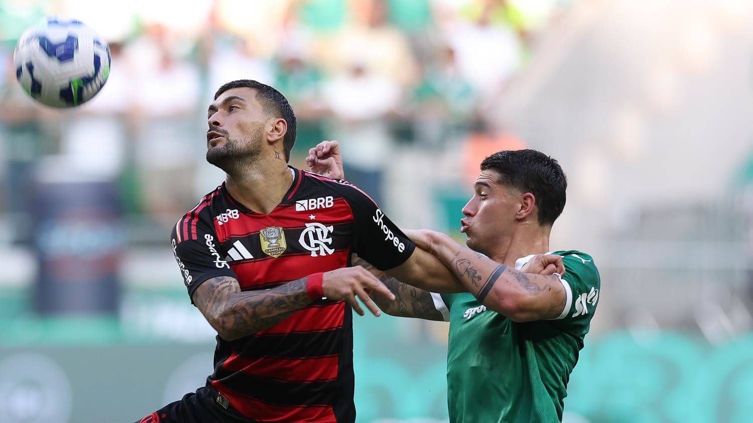 O Brilho Rubro-Negro Ilumina o Allianz: Análise Tática da Vitória do Flamengo!